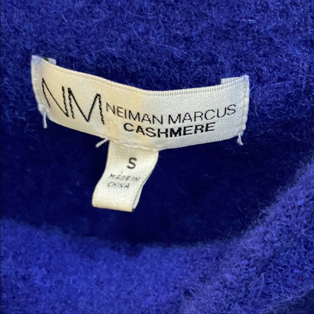 Cashmere sweater - Picture 2 of 3